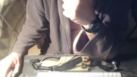 amslave4f online show from September 10, 2025, 7:41 am