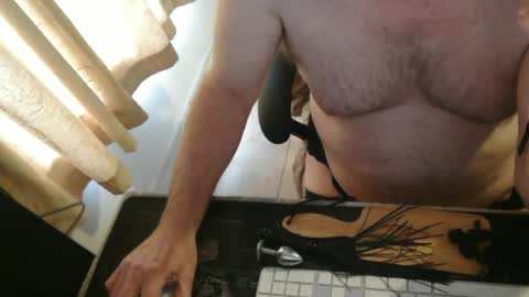 amslave4f online show from June 15, 2026, 5:15 pm