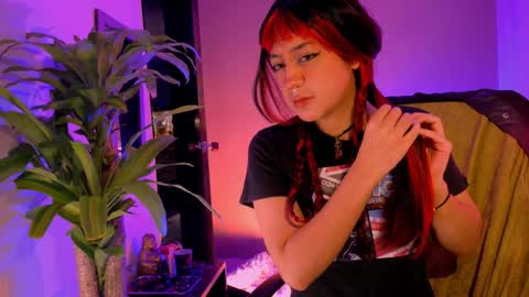 amy_flaker888 online show from April 7, 2026, 1:17 am