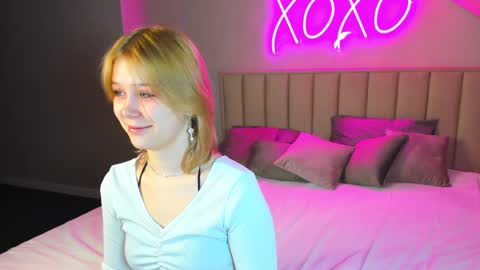 Snapshot of amy_kimberlly chatting on January 17, 2025, 1:15 am Amy online show from January 17, 2025, 1:15 am