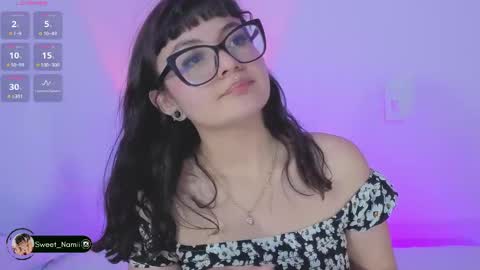 Snapshot of amy_lit chatting on May 7, 2026, 2:06 am Hello I am Allison Welcome to my room and let is have a good time together whith me online show from May 7, 2026, 2:06 am
