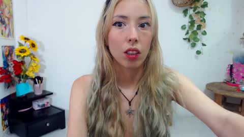 amy mur online show from March 31, 2026, 6:19 pm