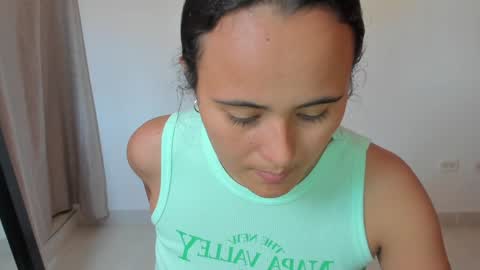 Snapshot of amy_riddle chatting on January 22, 2025, 9:21 pm online show from January 22, 2025, 9:21 pm