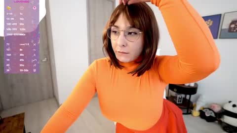 Daniela M online show from October 31, 2025, 2:40 pm