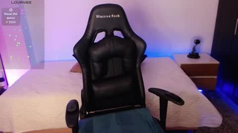 Snapshot of amy_stiward chatting on November 10, 2025, 10:09 pm Mia Cristancho online show from November 10, 2025, 10:09 pm