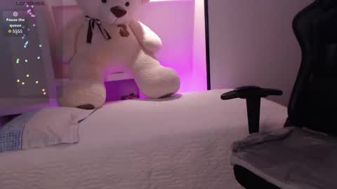 Mia Cristancho online show from February 19, 2026, 9:22 pm