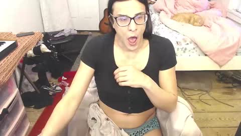 Trashely Gimpson online show from February 2, 2025, 11:51 am