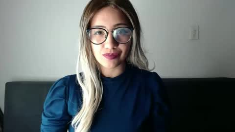 Snapshot of amycosplay99 chatting on February 16, 2025, 5:26 am amycosplay99 online show from February 16, 2025, 5:26 am