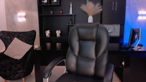 Amy  online show from January 11, 2025, 2:09 am