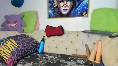 Snapshot of amydelahoz chatting on May 17, 2026, 3:37 am Amy Kamila online show from May 17, 2026, 3:37 am
