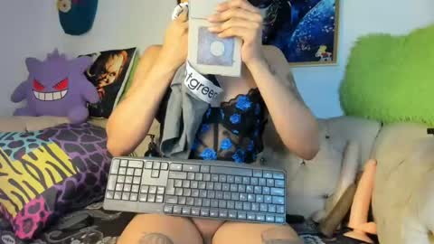 Snapshot of amydelahoz_8 chatting on July 28, 2026, 3:57 am Amy Kamila online show from July 28, 2026, 3:57 am