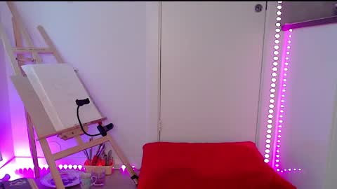 Snapshot of amydreamgirl chatting on May 18, 2026, 6:47 pm amydreamgirl online show from May 18, 2026, 6:47 pm