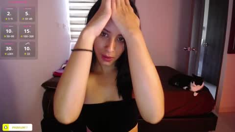 Snapshot of amyharlow_ chatting on October 30, 2025, 1:23 pm Jenn online show from October 30, 2025, 1:23 pm