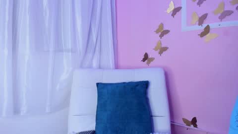 Amy ... Nice to meet u   thumb up me please its important online show from January 21, 2025, 8:32 pm