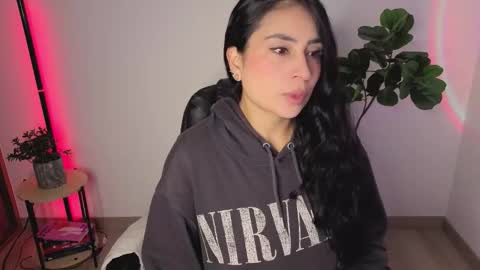 Snapshot of amyross1 chatting on October 21, 2025, 6:36 am Aleja online show from October 21, 2025, 6:36 am