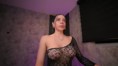 AMY WALKER online show from July 28, 2026, 10:10 am