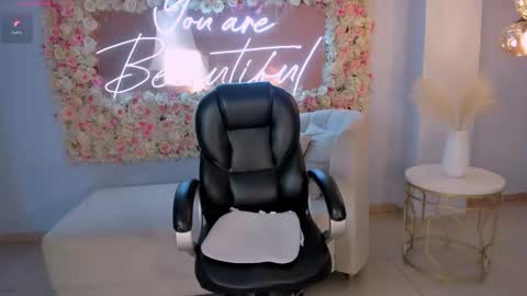    online show from February 11, 2025, 4:01 am