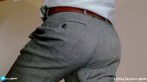 Snapshot of an_expose chatting on January 3, 2025, 10:29 pm an expos online show from January 3, 2025, 10:29 pm