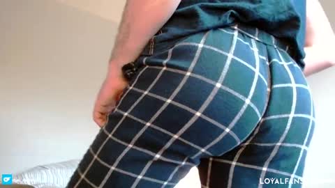 Snapshot of an_expose chatting on February 17, 2025, 5:21 pm an expos online show from February 17, 2025, 5:21 pm