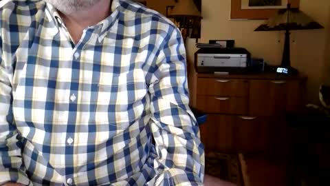 Snapshot of an_older_gentleman chatting on November 13, 2025, 3:05 am an_older_gentleman online show from November 13, 2025, 3:05 am