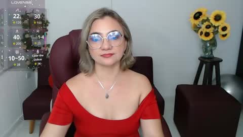 Snapshot of ana_hotmilfx chatting on May 9, 2026, 1:22 am ANA online show from May 9, 2026, 1:22 am