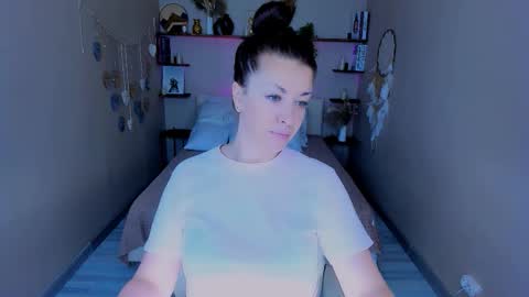 Ana online show from November 5, 2025, 10:04 am