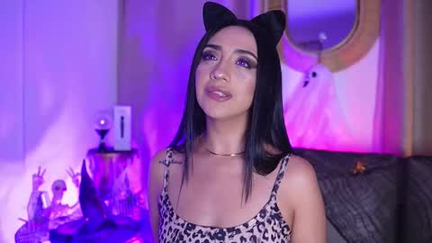 Snapshot of ana_riveros chatting on October 20, 2025, 4:13 am online show from October 20, 2025, 4:13 am