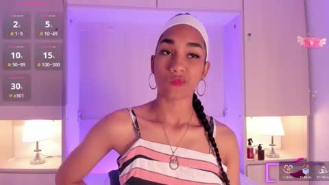 anaacollins_ online show from November 2, 2025, 11:45 am