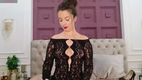 Ana online show from October 7, 2025, 4:53 am