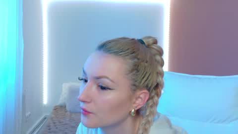 anaayss online show from March 4, 2026, 6:08 am