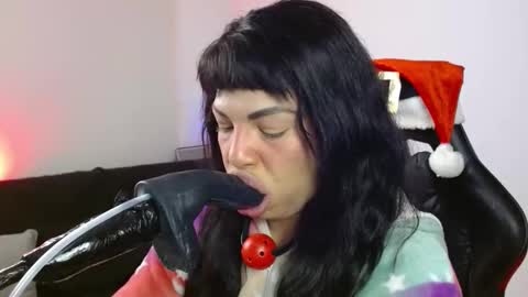 anabel alice gandara  online show from December 23, 2024, 7:17 am