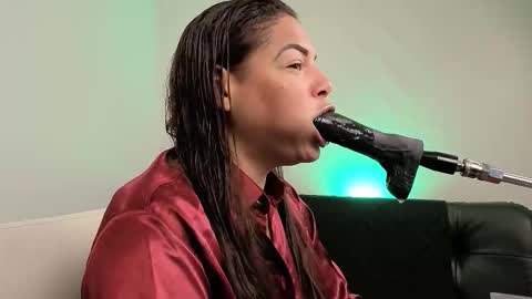 Anabel Alice Gandara online show from March 12, 2026, 9:26 am