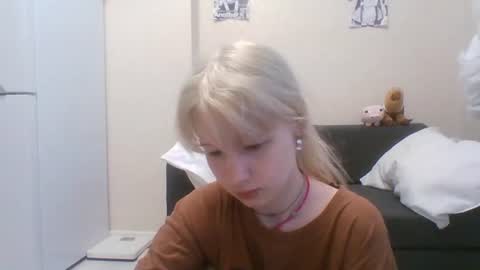 Malvina online show from July 5, 2026, 4:47 pm