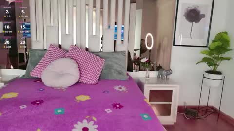 Anabella  online show from June 8, 2026, 11:43 am