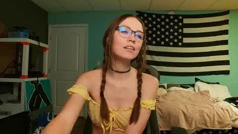 Anabelleleigh online show from March 5, 2025, 4:35 pm