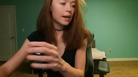 Anabelleleigh online show from May 28, 2026, 3:37 am