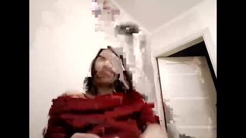 Snapshot of anabellovee chatting on April 19, 2026, 6:10 pm ANABELLOVEE online show from April 19, 2026, 6:10 pm