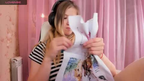 AnabelMelody online show from October 22, 2025, 6:35 am