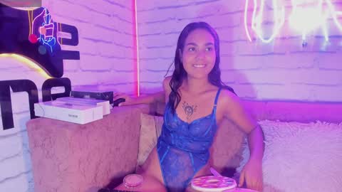 Anna online show from February 1, 2025, 7:23 pm