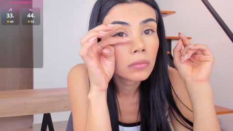 Snapshot of anahenao chatting on December 27, 2024, 9:32 pm Ana Henao or Annie... Follow me ahenaocb Insta X online show from December 27, 2024, 9:32 pm