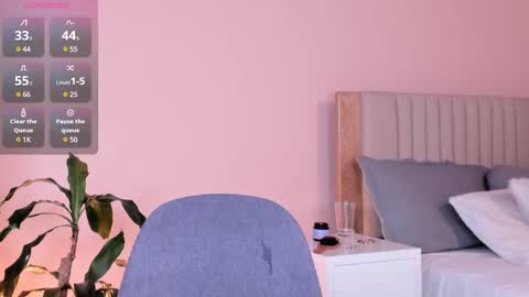 Snapshot of anahenao chatting on February 17, 2025, 11:09 pm Ana Henao or Annie... Follow me ahenaocb Insta X online show from February 17, 2025, 11:09 pm