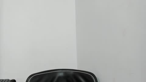 Ana  online show from December 29, 2024, 11:40 am