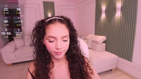 Anahi Curlie online show from April 8, 2026, 3:06 am