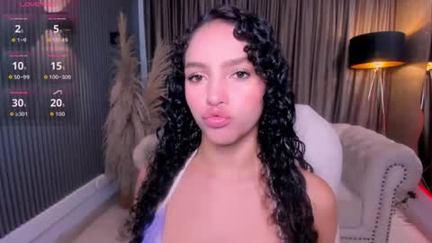 Anahi Curlie online show from May 11, 2026, 11:05 am
