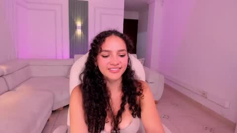 Anahi Curlie online show from May 31, 2026, 6:09 pm