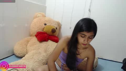 Anahi Browns online show from February 19, 2025, 9:25 pm