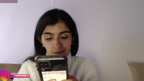 Anahi Browns online show from September 9, 2025, 7:46 pm