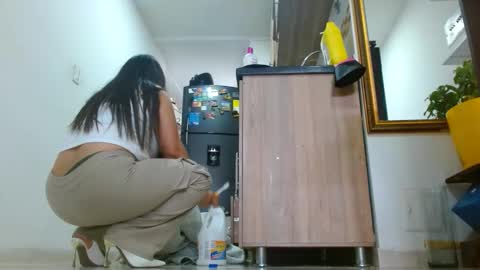 Snapshot of anaids_dam chatting on May 26, 2026, 6:59 pm anaids online show from May 26, 2026, 6:59 pm