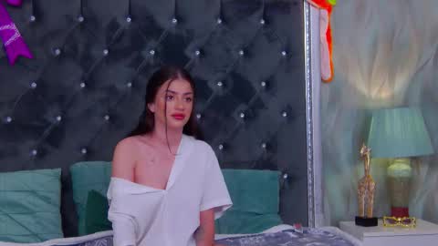 Snapshot of anais_carter chatting on October 21, 2025, 2:23 am Anais Carter online show from October 21, 2025, 2:23 am