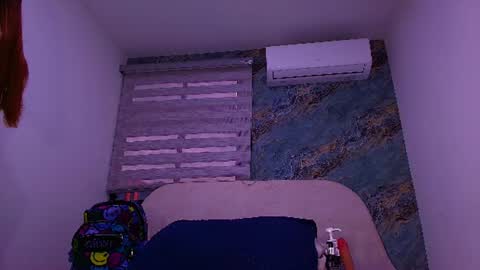 Vaiolet colls online show from July 26, 2026, 12:01 pm